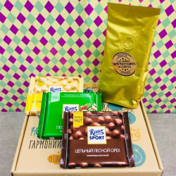 Подарочный набор: кофе и 3 шоколадки с орехами 