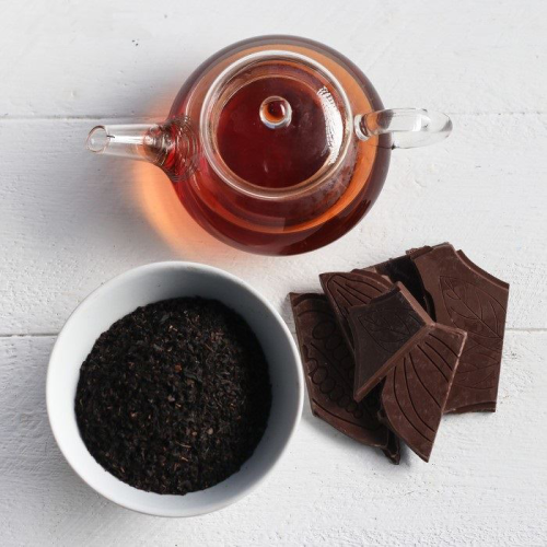 Изображение Набор чай чёрный 50 г и шоколад "С 8 Марта", фиолетовый