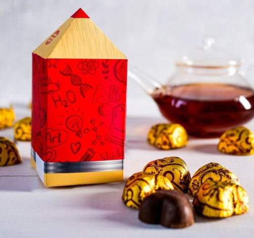 Изображение Шоколадные конфеты "Любимому учителю", 200 г