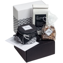 Подарочный набор «Для твердых духом»: чай, мёд, сахар и открытка