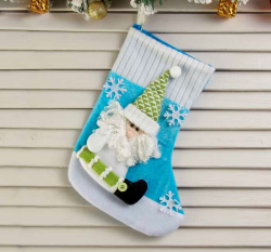 Носок для подарка "Дед Мороз со снежинками" 19 х 26 см