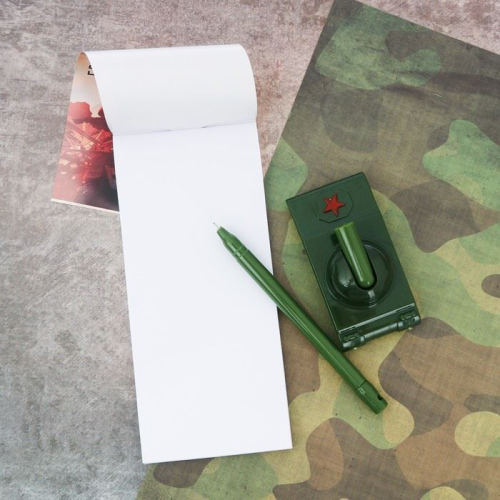 Изображение Подарочный набор Больших побед!: блокнот и ручка-танк