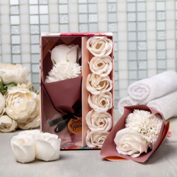 Букет из мыльных цветов + мыльные розы 6 шт. Самой чудесной