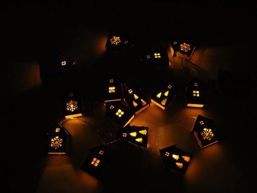 Изображение Елочная гирлянда с лампочками «Зимняя сказка» в деревянной подарочной коробке