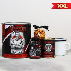 Подарочный набор Настоящему мужчине: чай, кружка, орехи, крекер