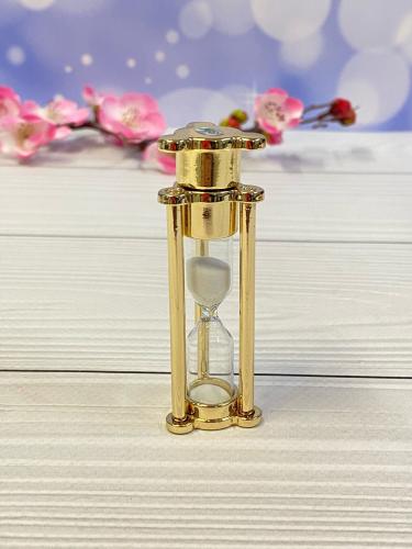 Изображение Флешка Песочные часы золото с белым песком на 8 гб